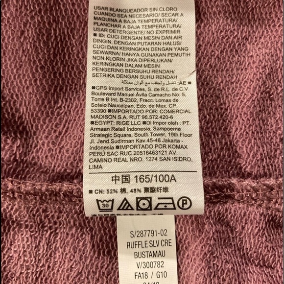 🩰Old Navy🩰Mauve Ruffled Sleeve Sweatshirt  NWT - Picture 7 of 7